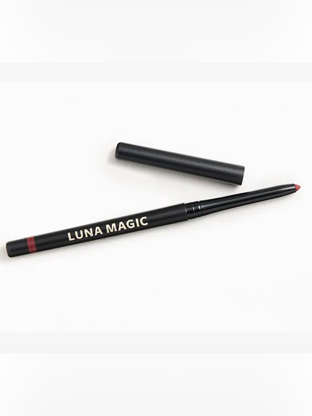 Luna Magic Lip Liner in Amorcito 0.3g BRAND NEW